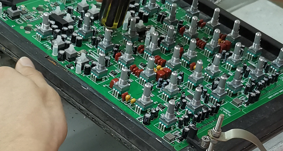 サプライチェーンを最適化してPCBA工場の生産コストを削減するにはどうすればよいですか?