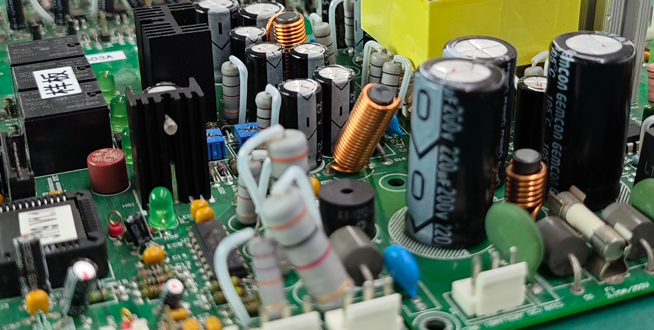 PCBA 工場は複雑なコンポーネントを実装するという課題にどのように対処しているのでしょうか?