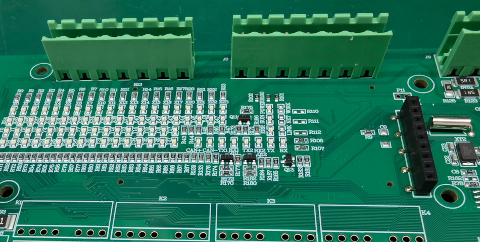 短納期の秘密: PCBA 工場のリードタイムの​​最適化