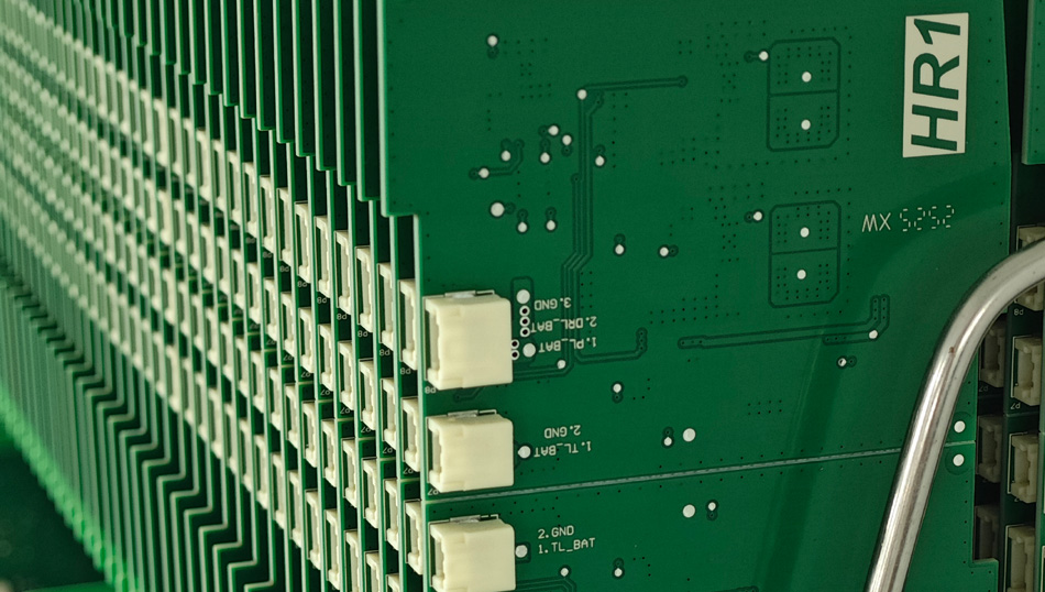 産業用制御 PCBA 工場は、リアルタイムのデータ監視を通じて品質管理をどのように改善できるでしょうか?